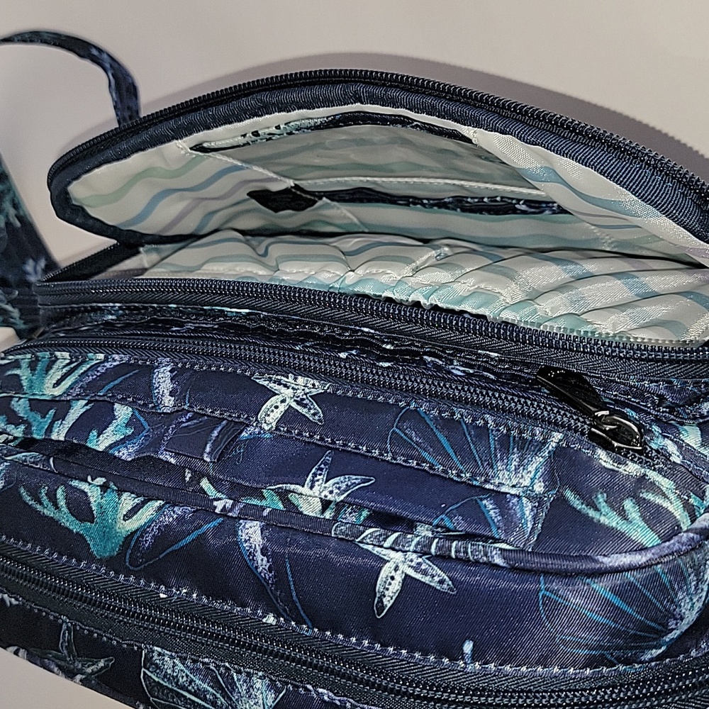 LUG CAROUSEL XL RFID QUILTED CROSSBODY/SHOULDER BAG - Picture 9 of 16